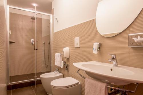 Habitación Cuádruple del hotel Best Western Globus