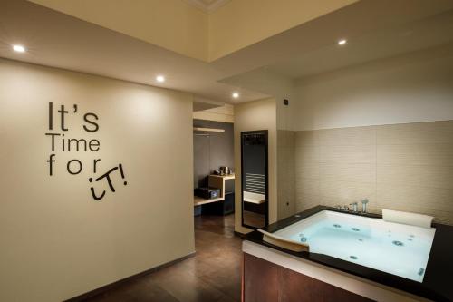 Suite Junior con terraza del hotel Best Western Globus. Foto 2