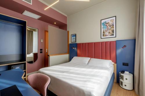 Habitación Doble Económica del hotel Best Western Globus. Foto 5