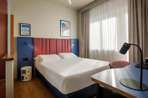 Habitación Doble Económica del hotel Best Western Globus. Foto 6