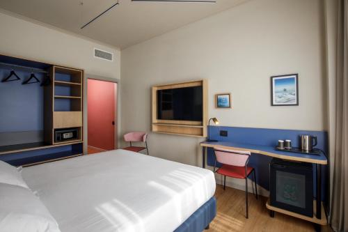 Habitación Estándar - Cama extragrande del hotel Best Western Globus. Foto 3