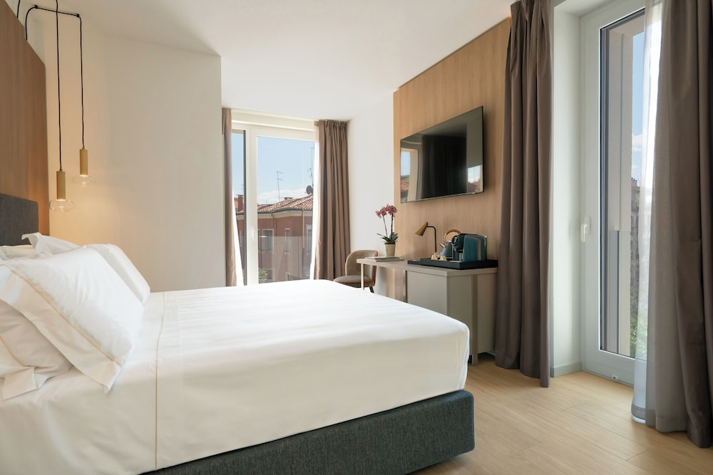 Premium Room con Terraza y Vista al Lago Vistas exclusivas del hotel Melia Venezia Lido. Foto 4