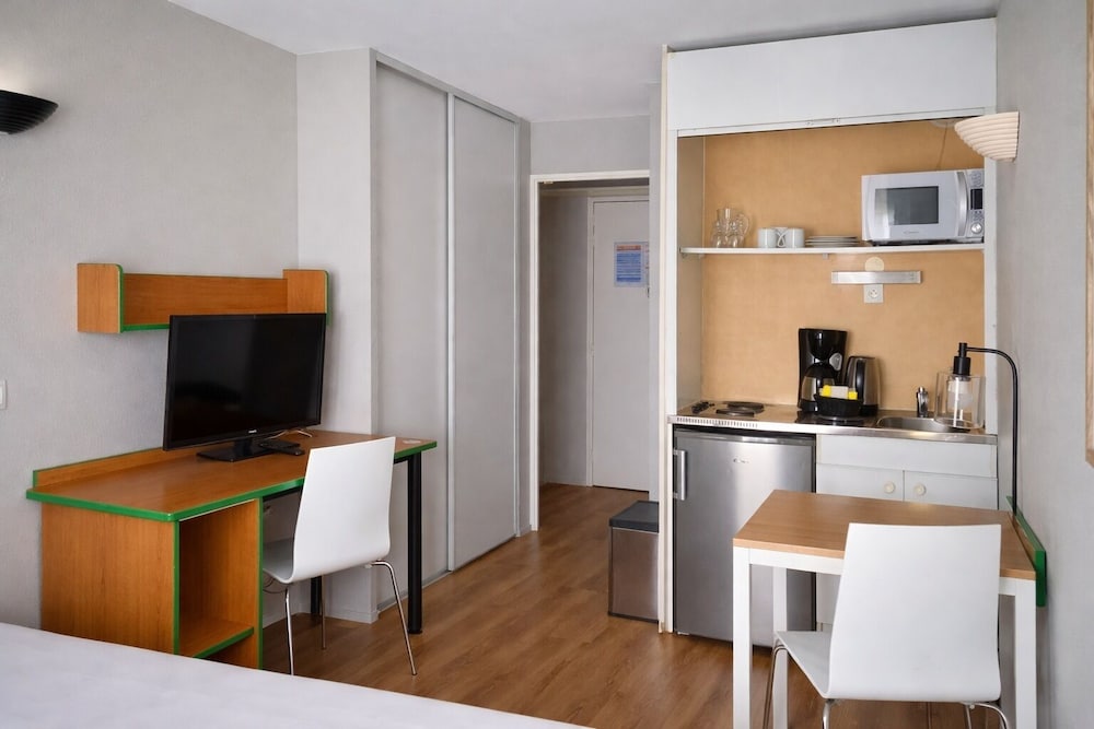 Habitación tipo estudio para una persona del hotel Adagio Access Paris Maisons-alfort. Foto 2