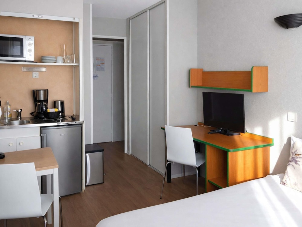 Habitación tipo estudio para dos personas del hotel Adagio Access Paris Maisons-alfort. Foto 2