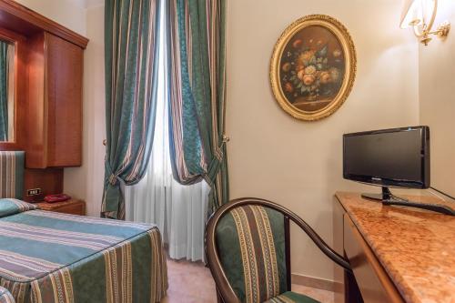 Habitación Doble Económica - 1 o 2 camas del hotel Raeli Luce. Foto 5