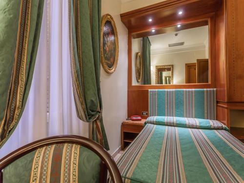 Habitación Doble Económica - 1 o 2 camas del hotel Raeli Luce. Foto 11