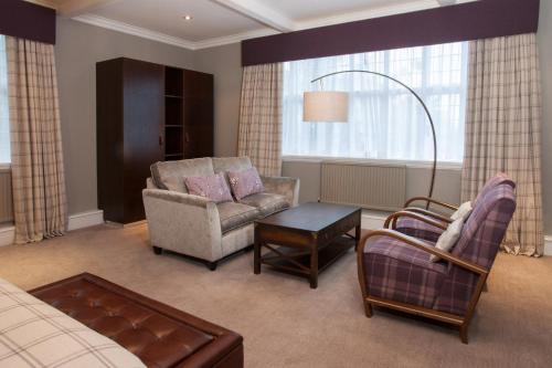 Suite Junior del hotel The Manor Elstree. Foto 1