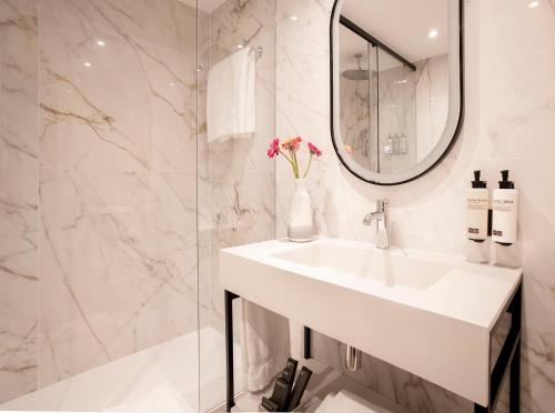 Classic Superior Sky View del hotel H10 London Waterloo. Foto 9