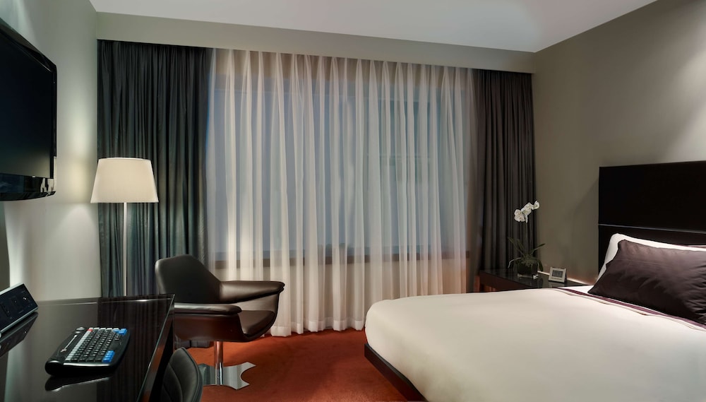 Habitación superior, 2 camas individuales del hotel Park Plaza Westminster Bridge London. Foto 1