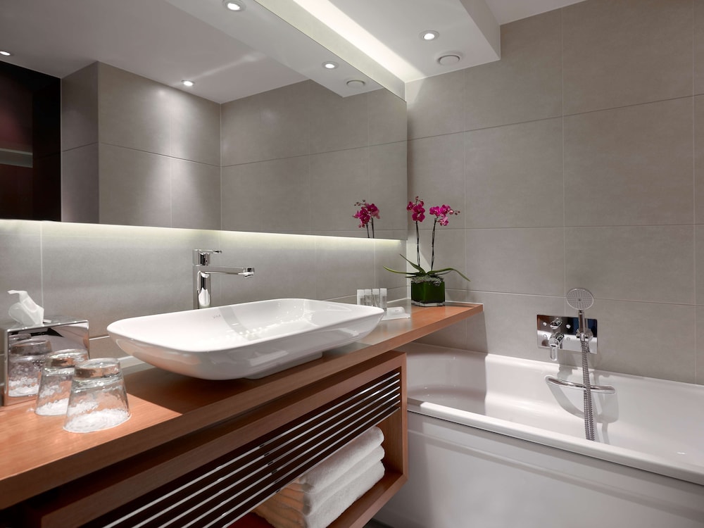 Estudio, 2 camas individuales del hotel Park Plaza Westminster Bridge London. Foto 6