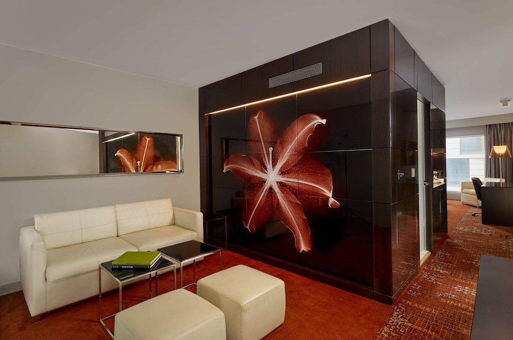 Estudio, 1 cama de matrimonio grande del hotel Park Plaza Westminster Bridge London. Foto 4