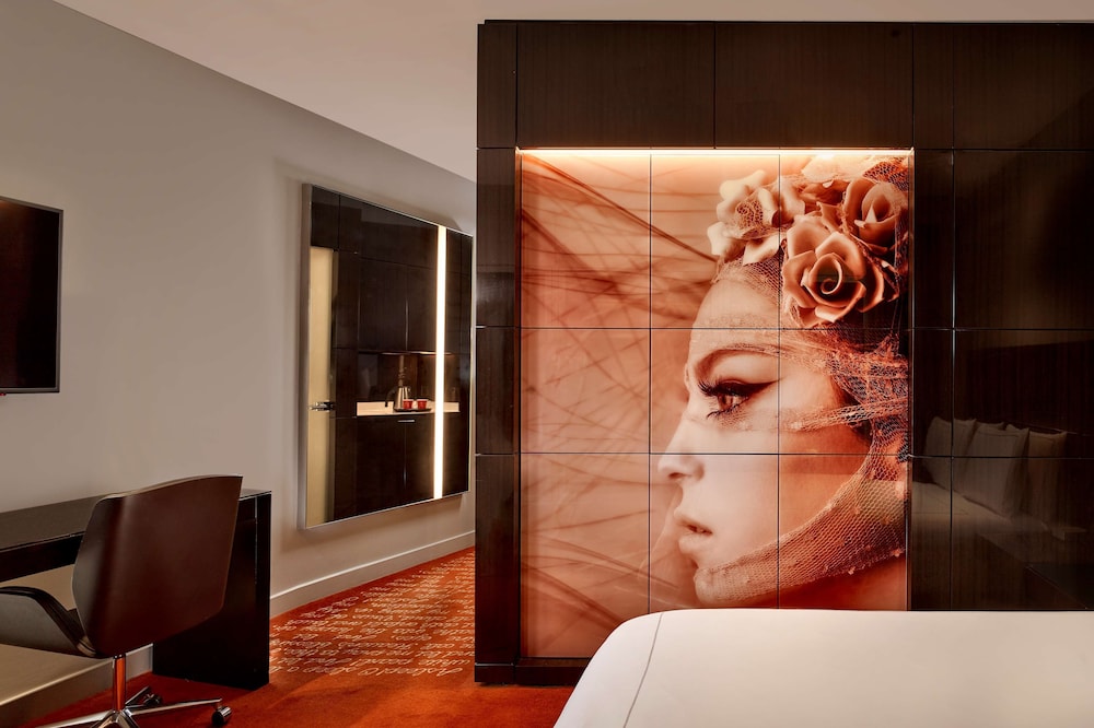 Estudio, 1 cama de matrimonio grande (London Eye View) del hotel Park Plaza Westminster Bridge London. Foto 5