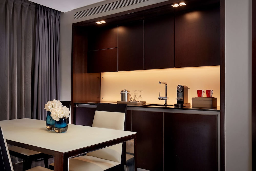 Suite, 2 habitaciones del hotel Park Plaza Westminster Bridge London. Foto 3