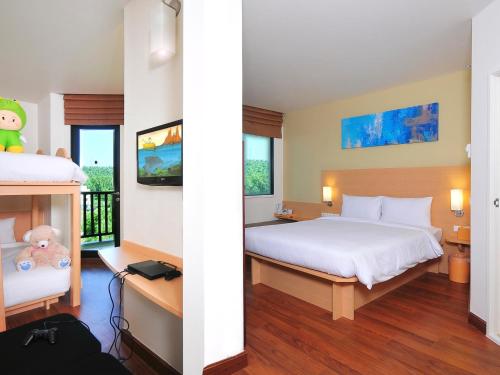 Habitación Familiar del hotel Ibis Phuket Kata - Sha Extra Plus. Foto 2