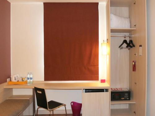Habitación Familiar del hotel Ibis Phuket Kata - Sha Extra Plus. Foto 3