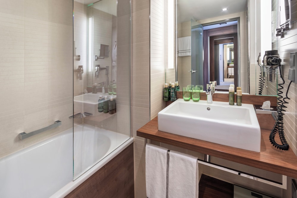 Junior Suite The Level del hotel Melia Düsseldorf. Foto 10