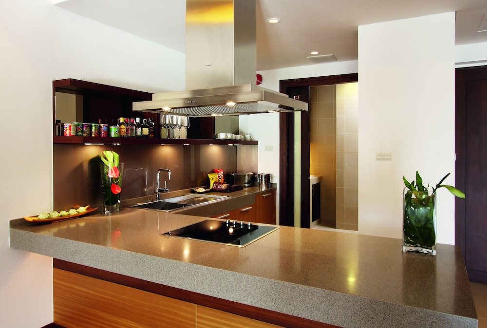 Habitación, 3 habitaciones (Residence) del hotel Mövenpick Phuket Bangtao. Foto 6