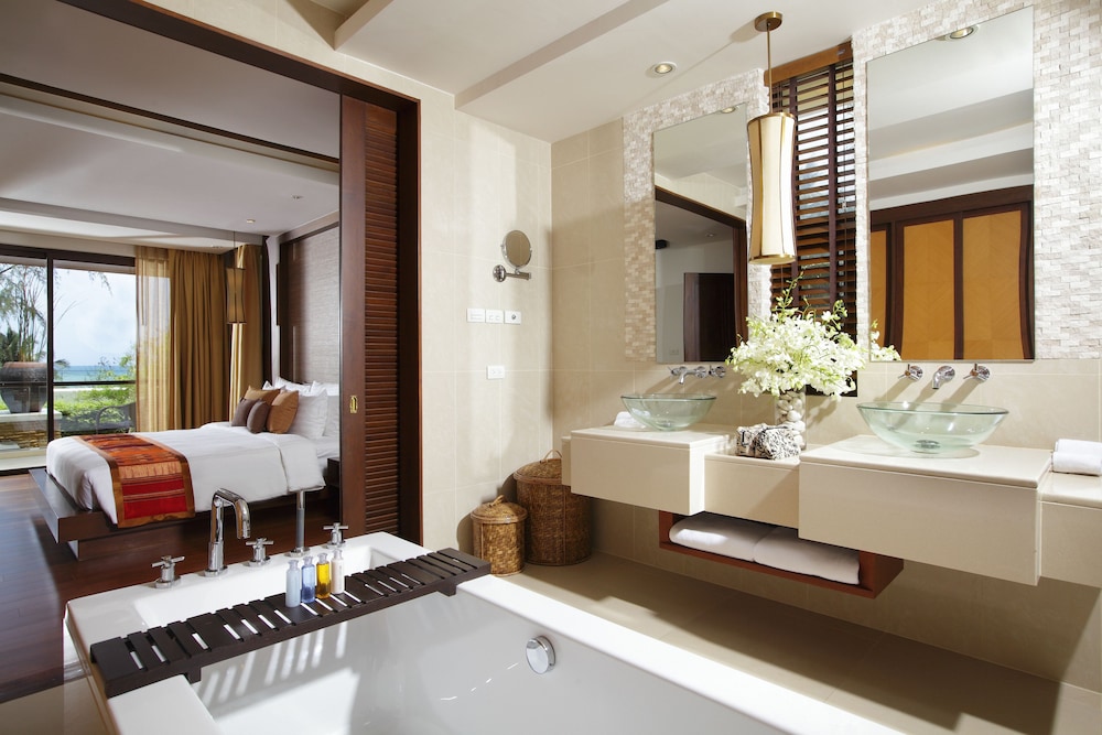 Suite, 2 habitaciones, piscina privada, vistas al mar del hotel Mövenpick Phuket Bangtao. Foto 1