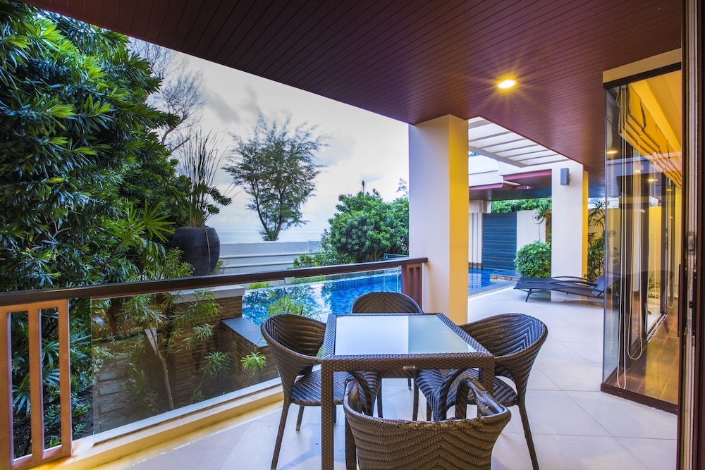 Suite, 2 habitaciones, piscina privada, vistas al mar del hotel Mövenpick Phuket Bangtao. Foto 12