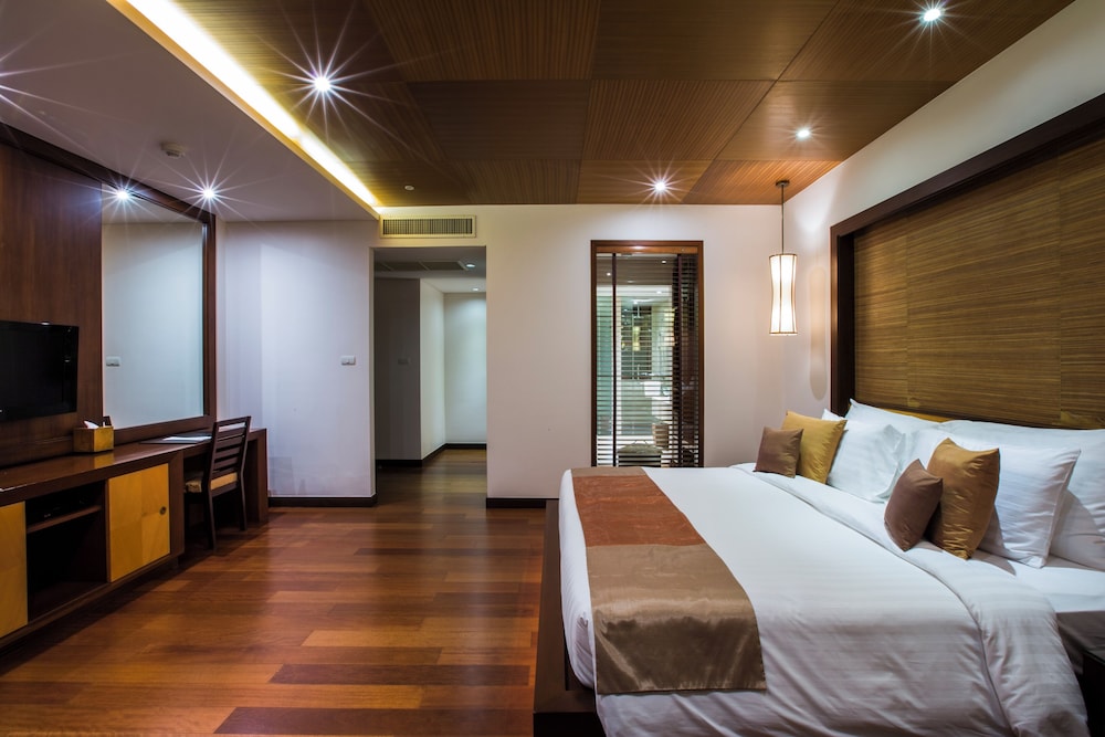 Ático Royal, 3 habitaciones, bañera de hidromasaje, vistas al mar del hotel Mövenpick Phuket Bangtao. Foto 3