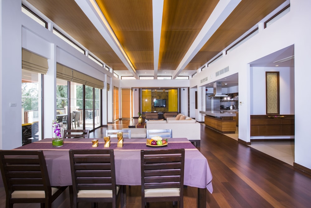 Ático Royal, 3 habitaciones, bañera de hidromasaje, vistas al mar del hotel Mövenpick Phuket Bangtao. Foto 10
