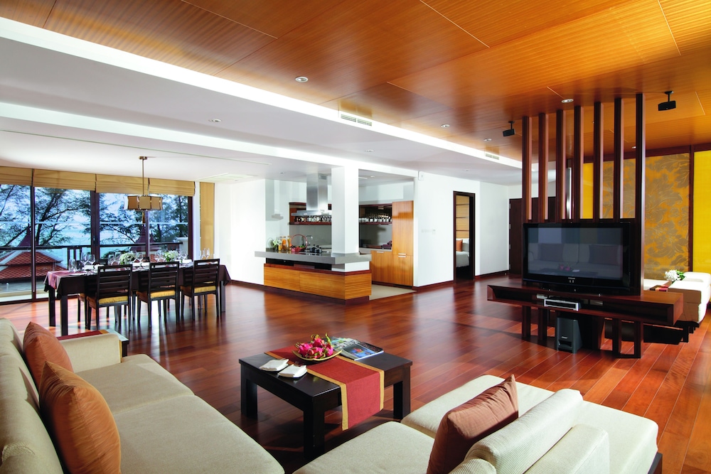 Ático, 3 habitaciones, bañera de hidromasaje, vistas al mar del hotel Mövenpick Phuket Bangtao. Foto 7