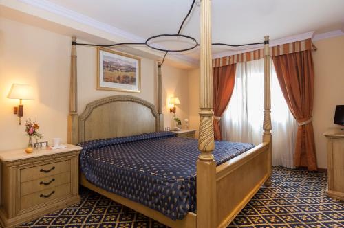 Habitación Doble del hotel Agora Juan De Austria. Foto 5