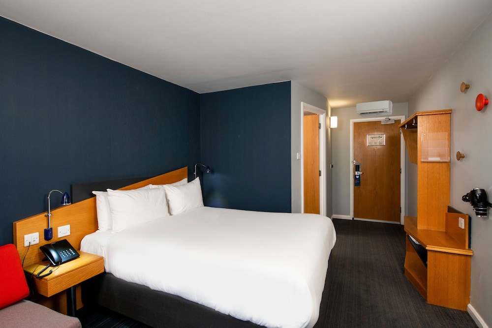 Habitación estándar, 1 cama doble con sofá cama (desayuno caliente gratuito) del hotel Holiday Inn Express Edinburgh Royal Mile, An Ihg. Foto 2