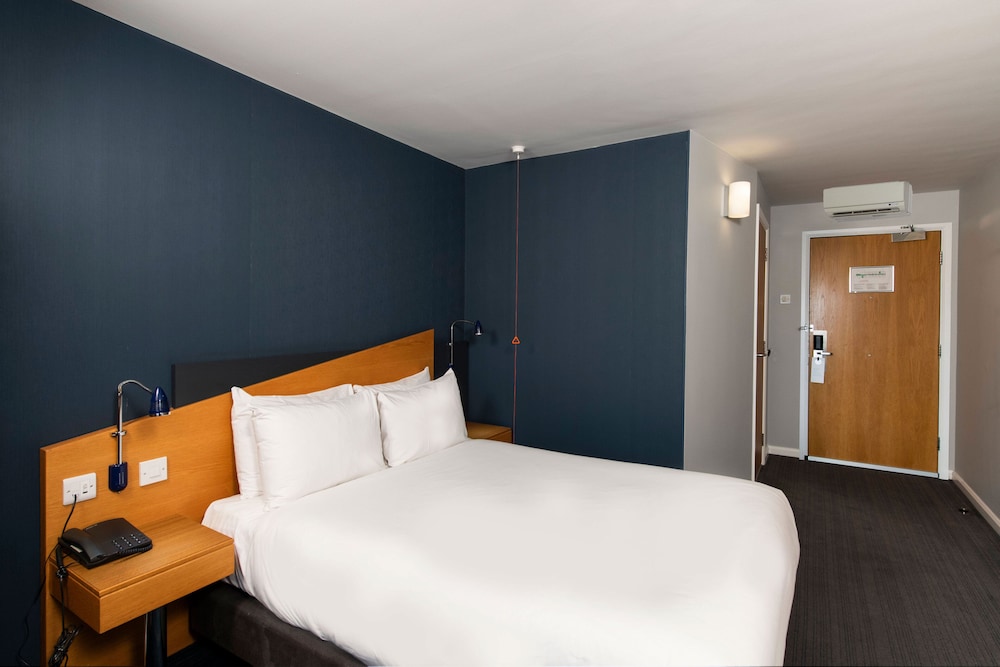 Habitación estándar, 1 cama doble, Accesible (con desayuno caliente gratuito) del hotel Holiday Inn Express Edinburgh Royal Mile, An Ihg. Foto 3