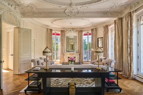 Suite del hotel Barrière Fouquet's Paris. Foto 2