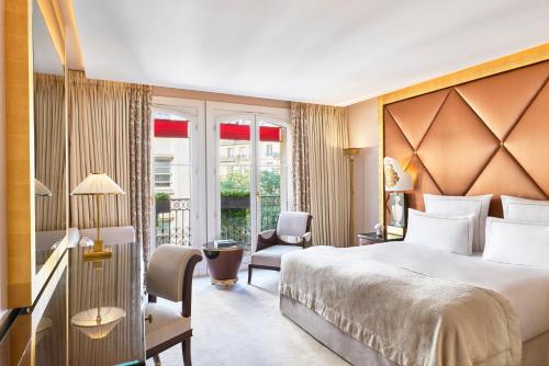 Habitación Superior del hotel Barrière Fouquet's Paris