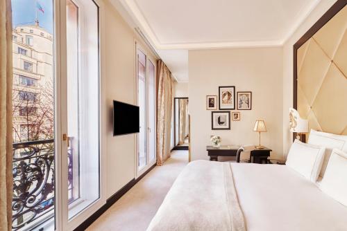 Habitación Doble Deluxe del hotel Barrière Fouquet's Paris. Foto 3