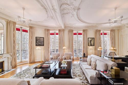 Suite del hotel Barrière Fouquet's Paris. Foto 2