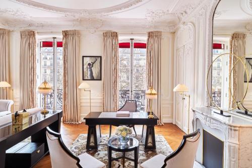 Suite del hotel Barrière Fouquet's Paris. Foto 5