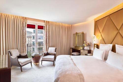 Suite Superior del hotel Barrière Fouquet's Paris