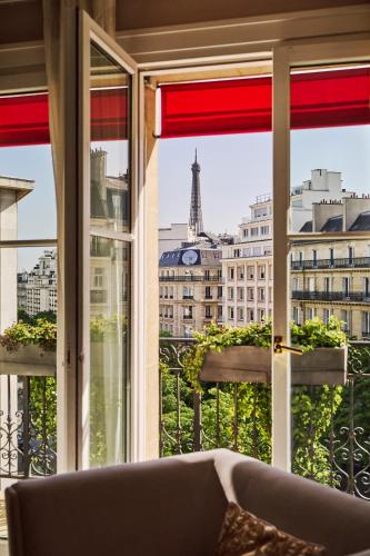 Suite Junior Deluxe del hotel Barrière Fouquet's Paris. Foto 1