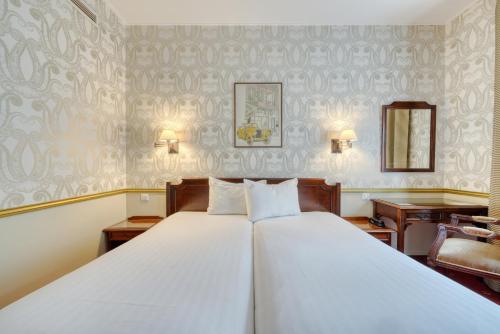2 Habitaciones Dobles comunicadas del hotel Belfast. Foto 3