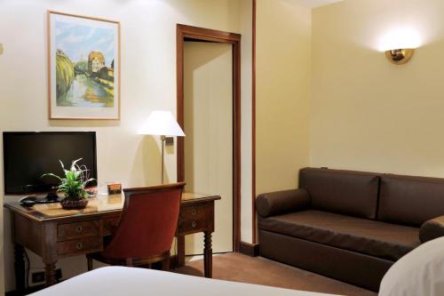 Habitación Familiar del hotel Waldorf Montparnasse. Foto 2