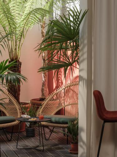 Suite con bañera de hidromasaje del hotel Le Seven. Foto 6