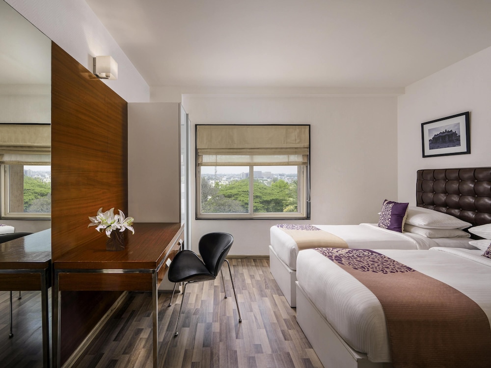 Suite de 2 dormitorios con Balcón, 20% de descuento en comida, bebidas sin alcohol y spa, Happy Hour en By the Blue del hotel Grand Mercure Bangalore. Foto 2