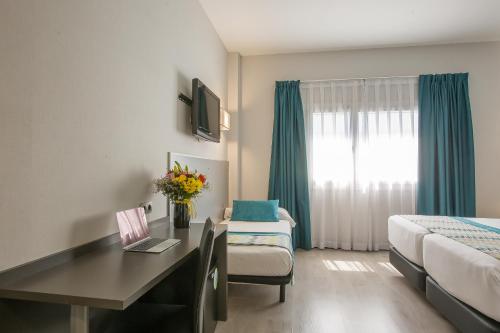 Habitación Triple del hotel Venture Sant Cugat. Foto 3