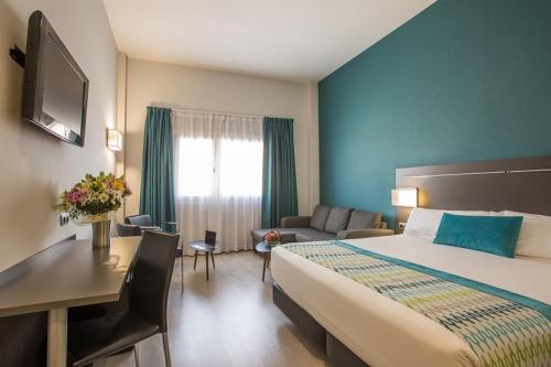 Suite Junior con terraza y bañera de hidromasaje del hotel Venture Sant Cugat