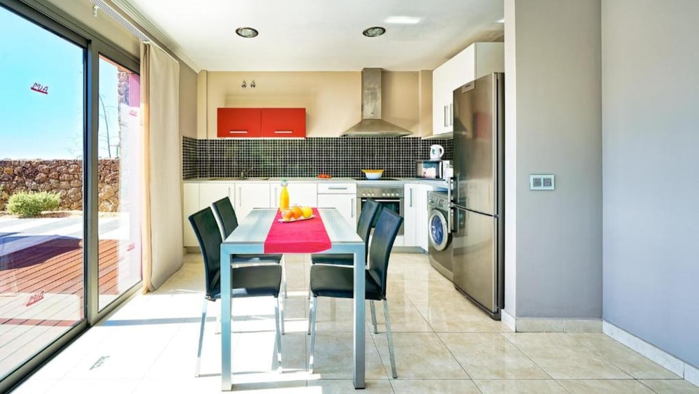 Apartamento, 2 habitaciones, balcón del hotel Las Villas De Amadores. Foto 2