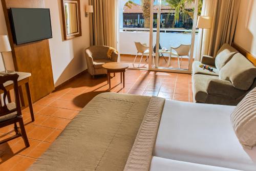 Habitación doble familiar del hotel Tui Magic Life Fuerteventura - All Inclusive. Foto 2