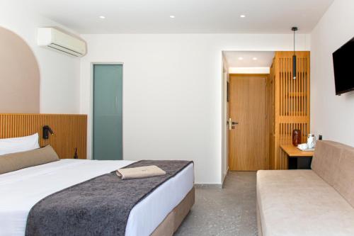 Habitación Triple Premium del hotel Aeolos Beach Resort. Foto 5