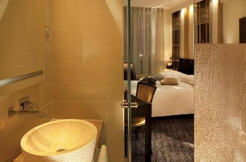 Habitación Doble Trocadéro con jacuzzi del hotel Design Secrets De Paris. Foto 2
