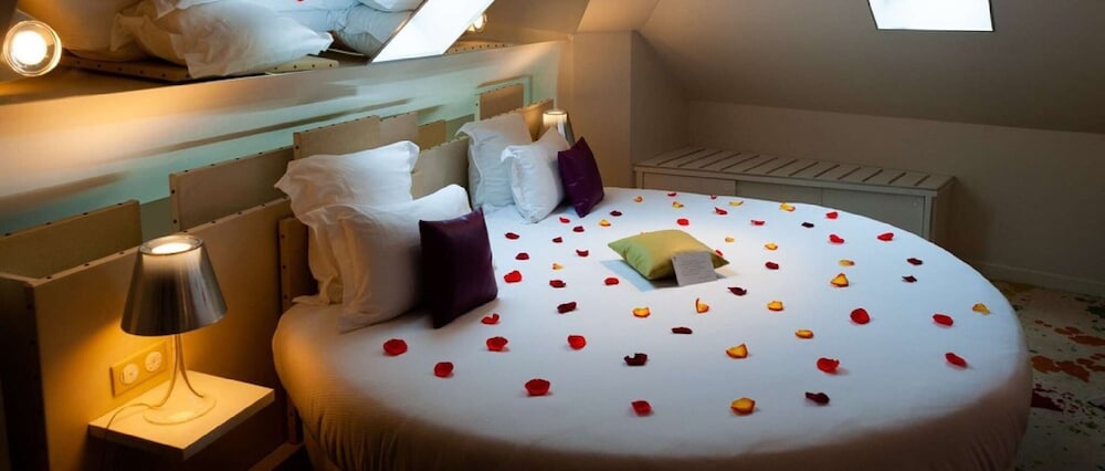 Estudio de artista con jacuzzi del hotel Design Secrets De Paris