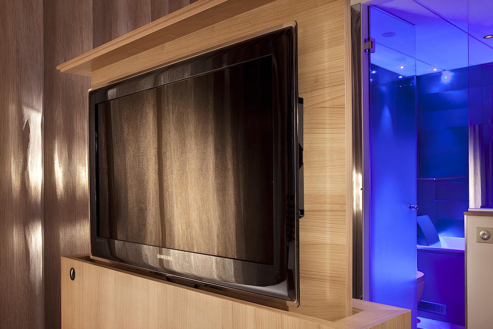 Habitación doble Musee d'Orsay con jacuzzi del hotel Design Secrets De Paris. Foto 3