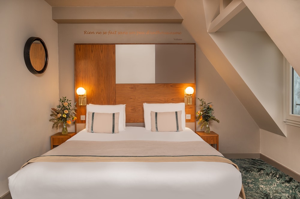 Suite junior del hotel LE TOURVILLE PARIS. Foto 2