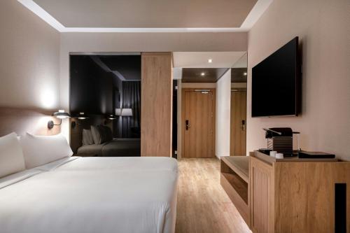 Habitación Doble Estándar - 2 camas del hotel Ac Atocha By Marriott. Foto 3
